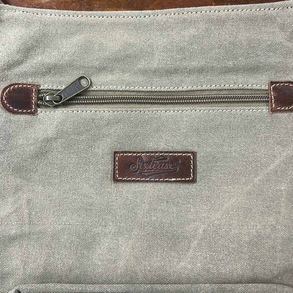 Multicolored Aztec Print Crossbody - Sixtease - Picture 3 of 9